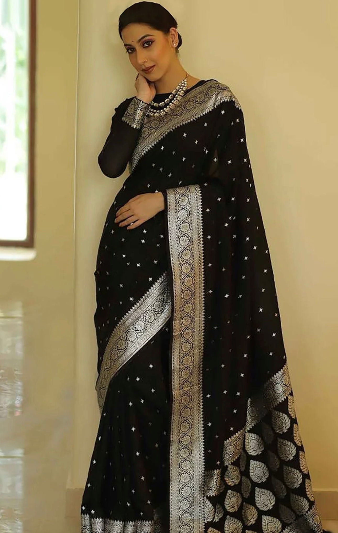 Black & Silver Kanjiwaram Saree