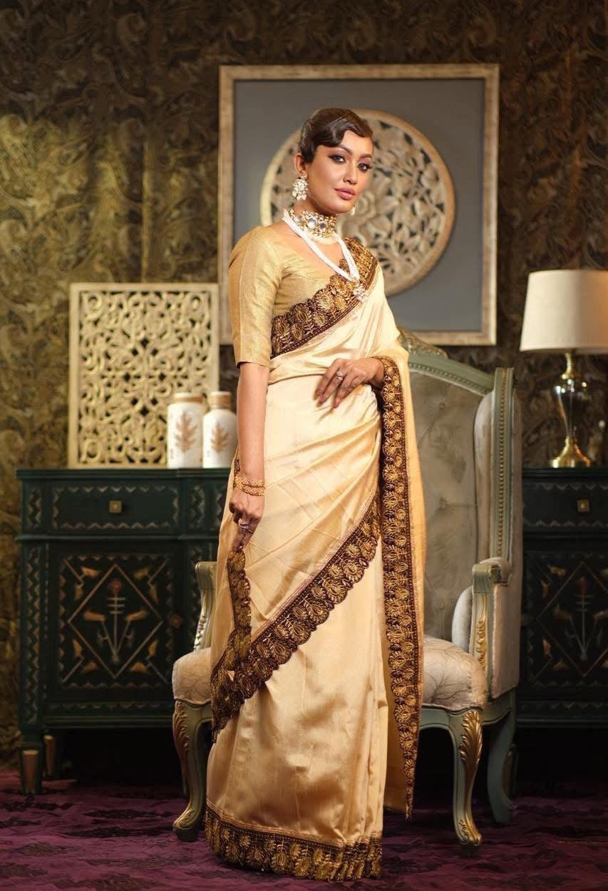 Off white gadwal silk