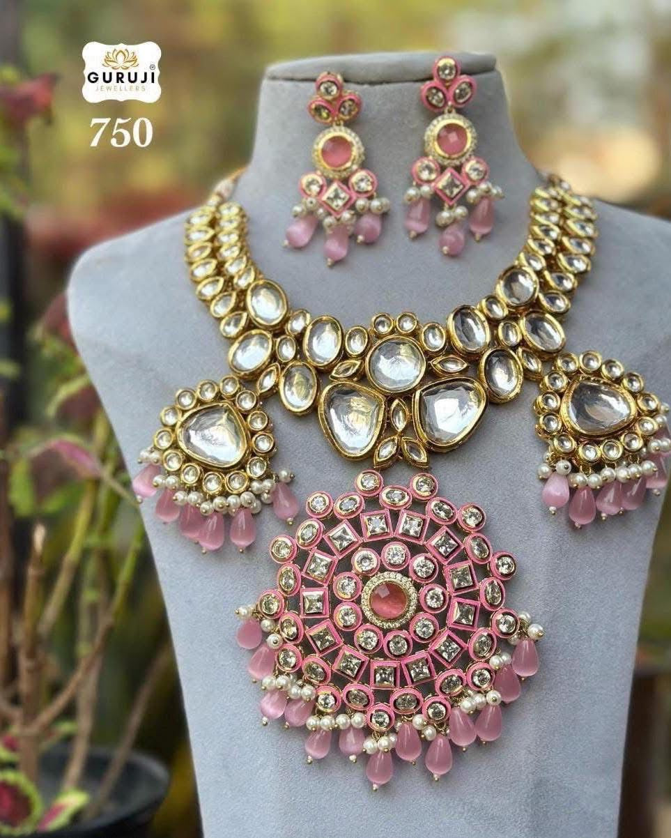 Baby Pink Kundan set