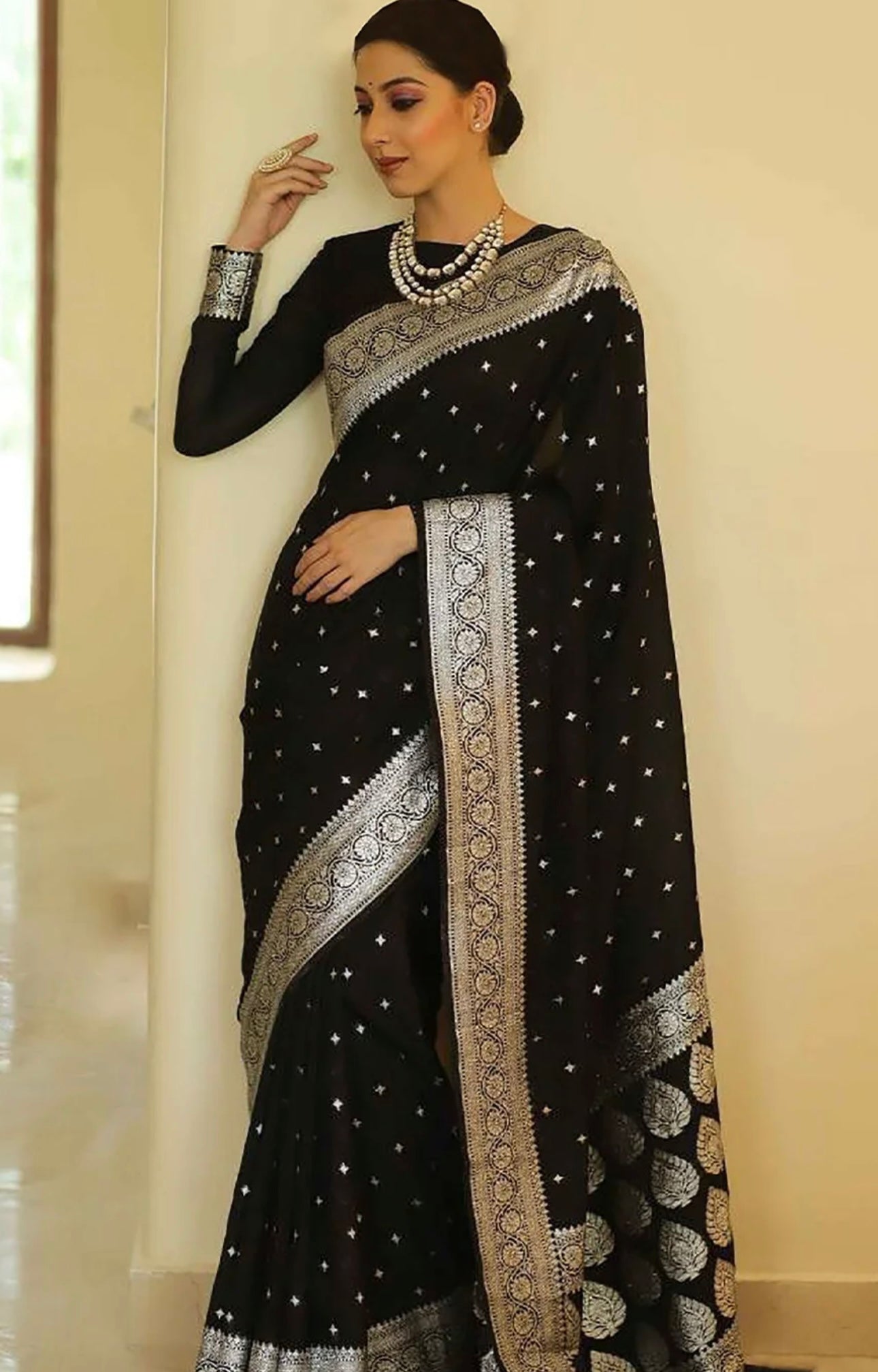 Black & Silver Kanjiwaram Saree