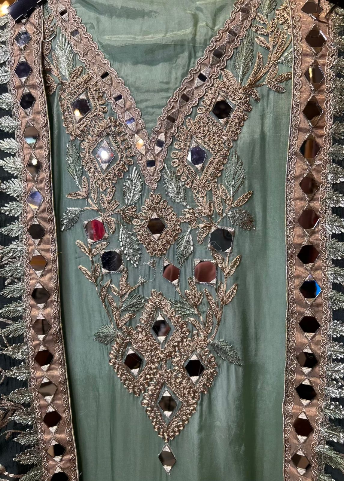 Rimtara Green Suit