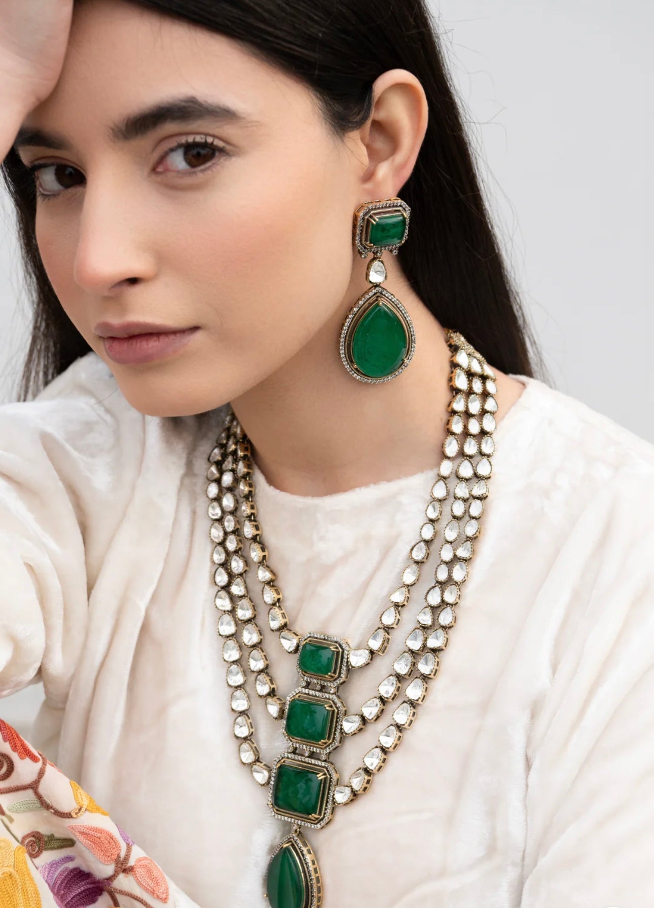 Delaney Victorian Set